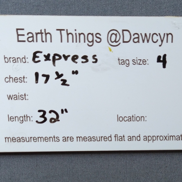 Express dress - Picture 3 of 8